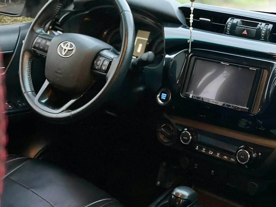 Used 5
                    TOYOTA
                     for Sale Image