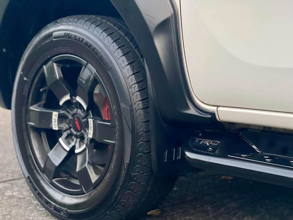 Used 5
                    TOYOTA
                     for Sale Image