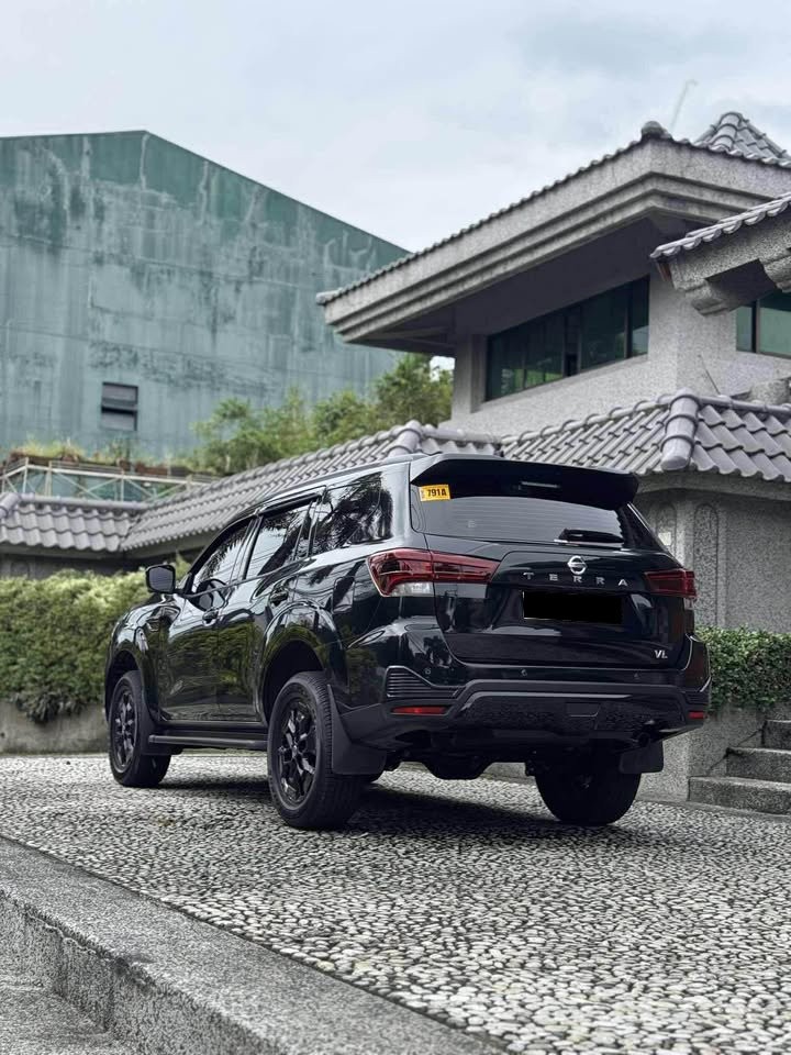 Used 1
                    NISSAN
                     for Sale Image