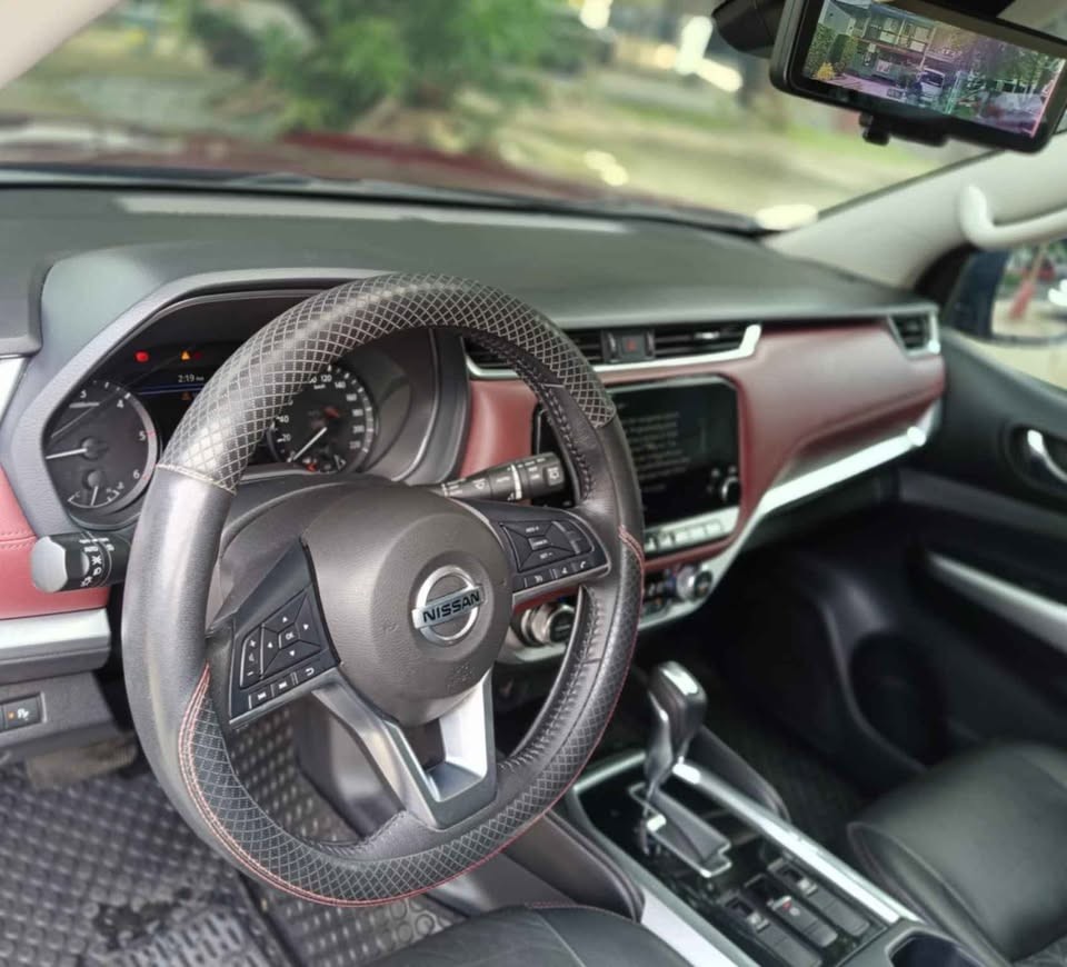 Used 1
                    NISSAN
                     for Sale Image