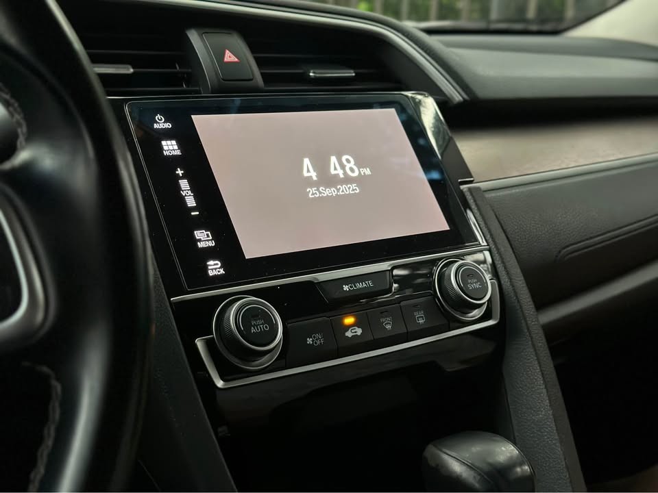 Used 1
                    HONDA
                     for Sale Image