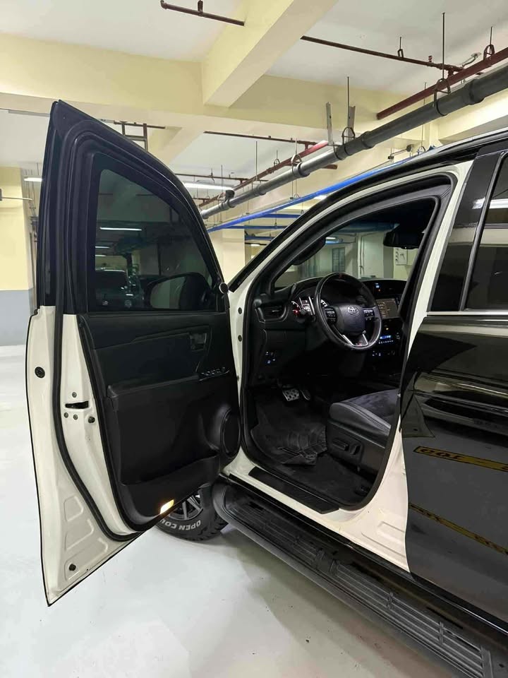 Used 1
                    TOYOTA
                     for Sale Image