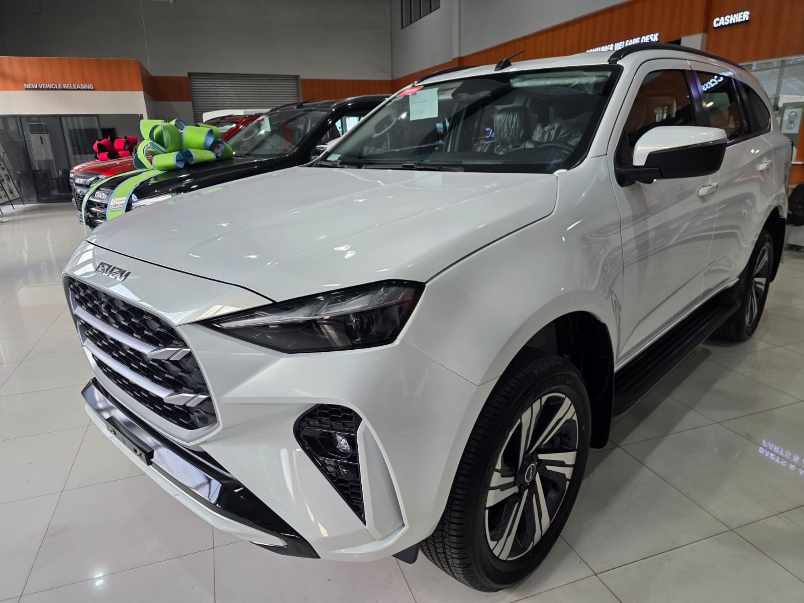 Used 1
                    ISUZU
                     for Sale Image