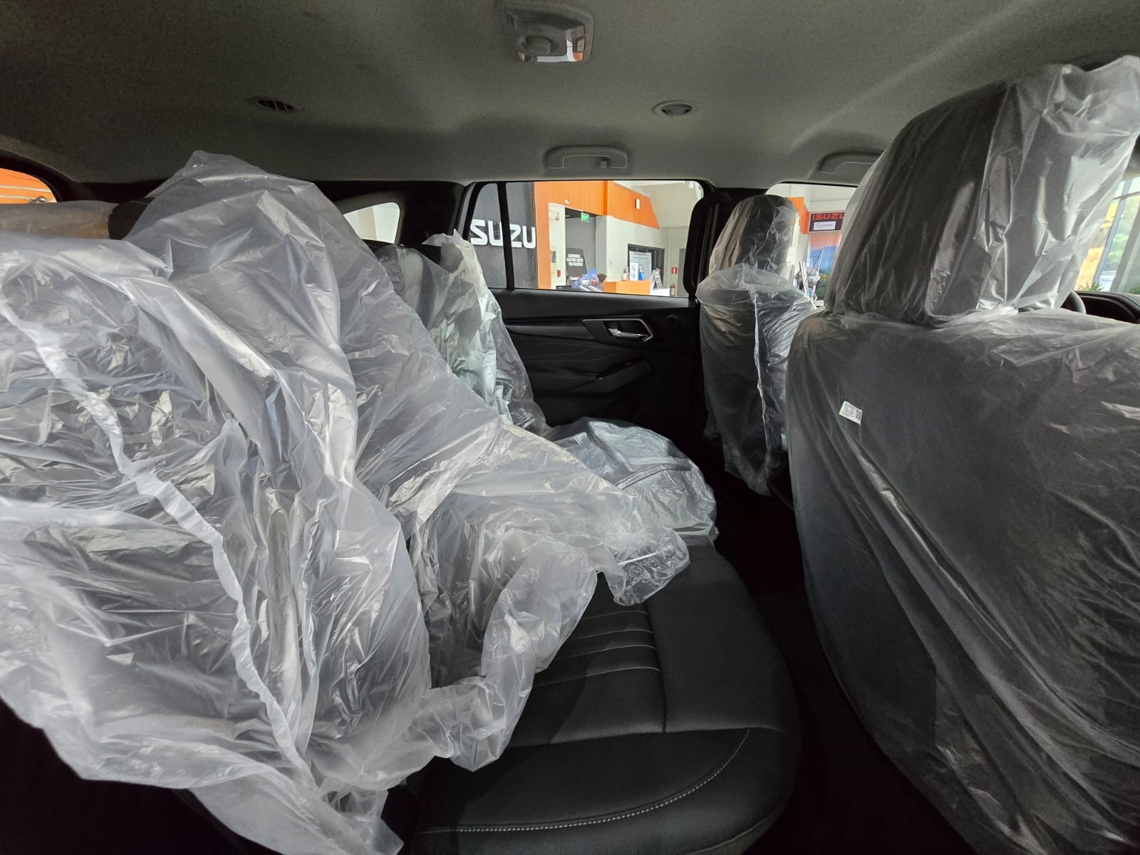 Used 1
                    ISUZU
                     for Sale Image