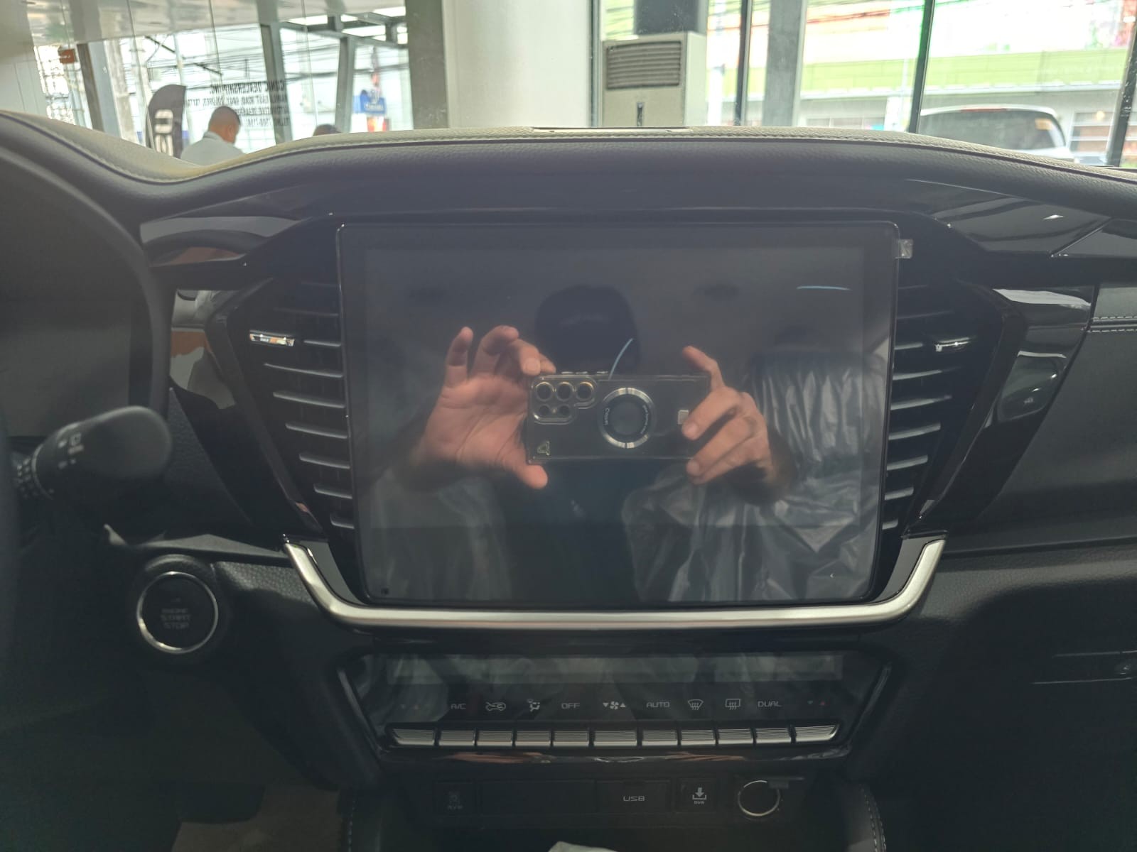 Used 1
                    ISUZU
                     for Sale Image