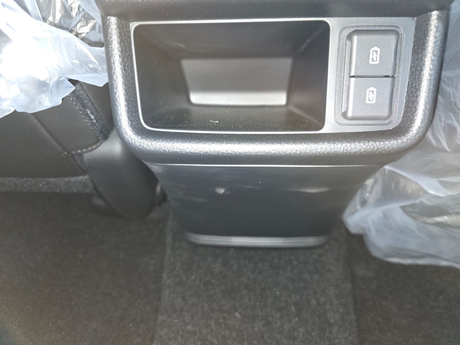 Used 1
                    ISUZU
                     for Sale Image