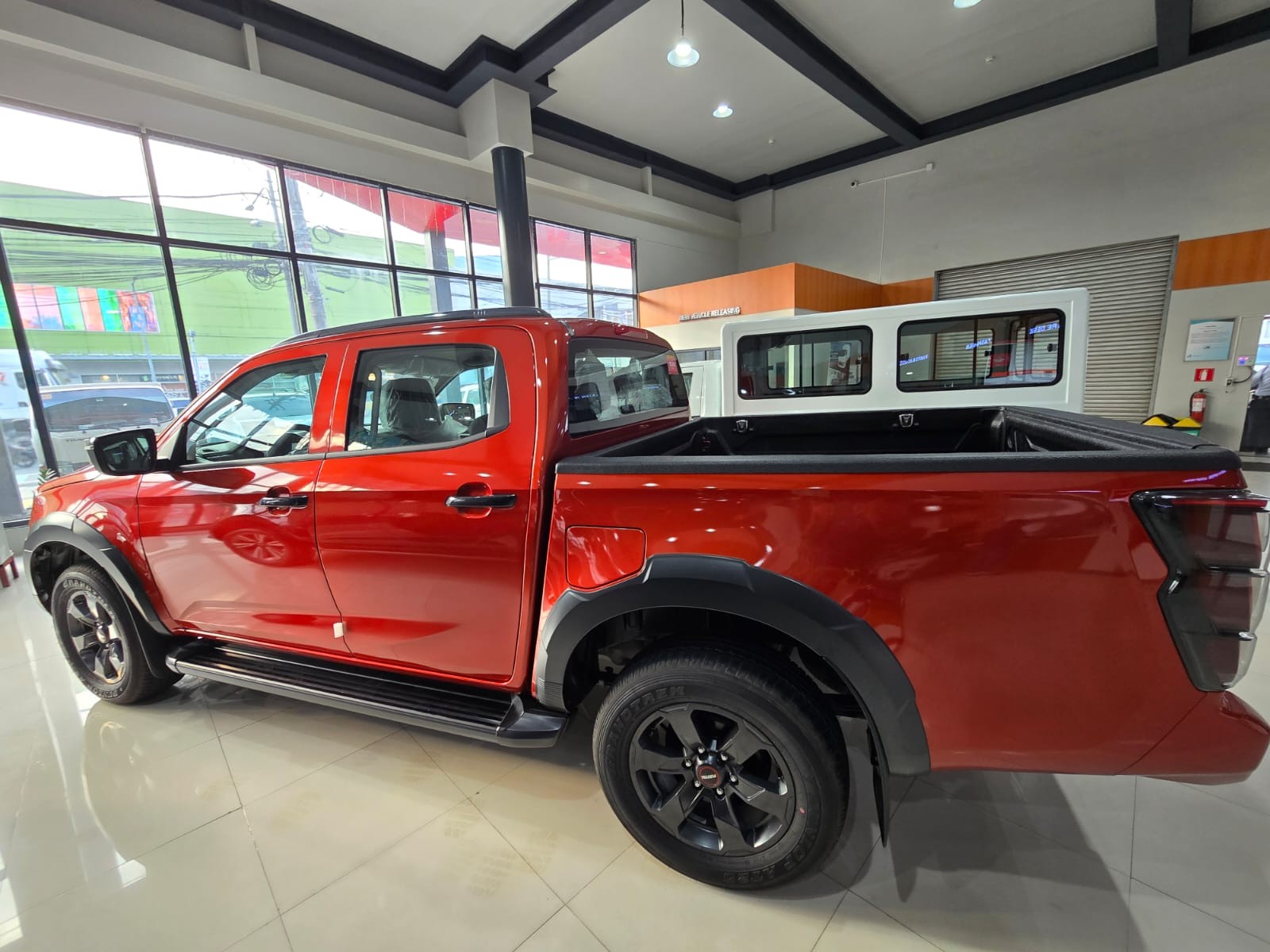 Used 1
                    ISUZU
                     for Sale Image