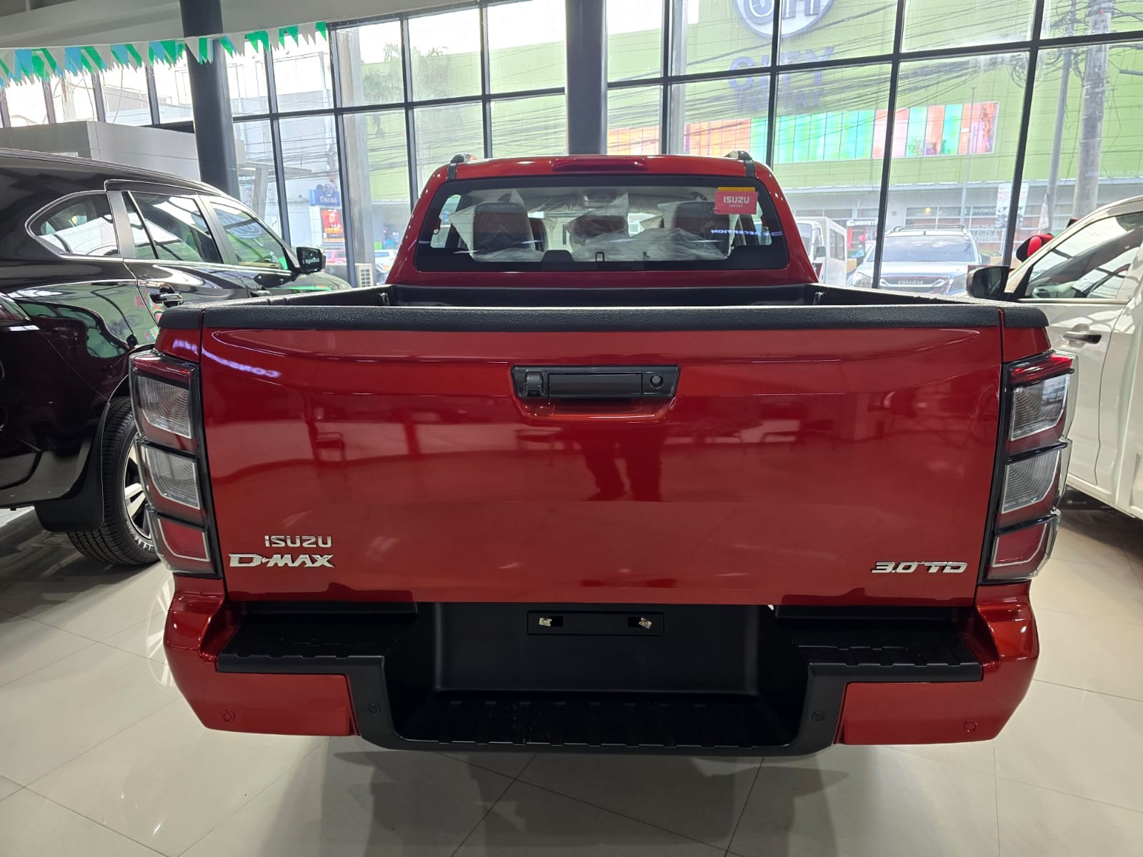 Used 1
                    ISUZU
                     for Sale Image