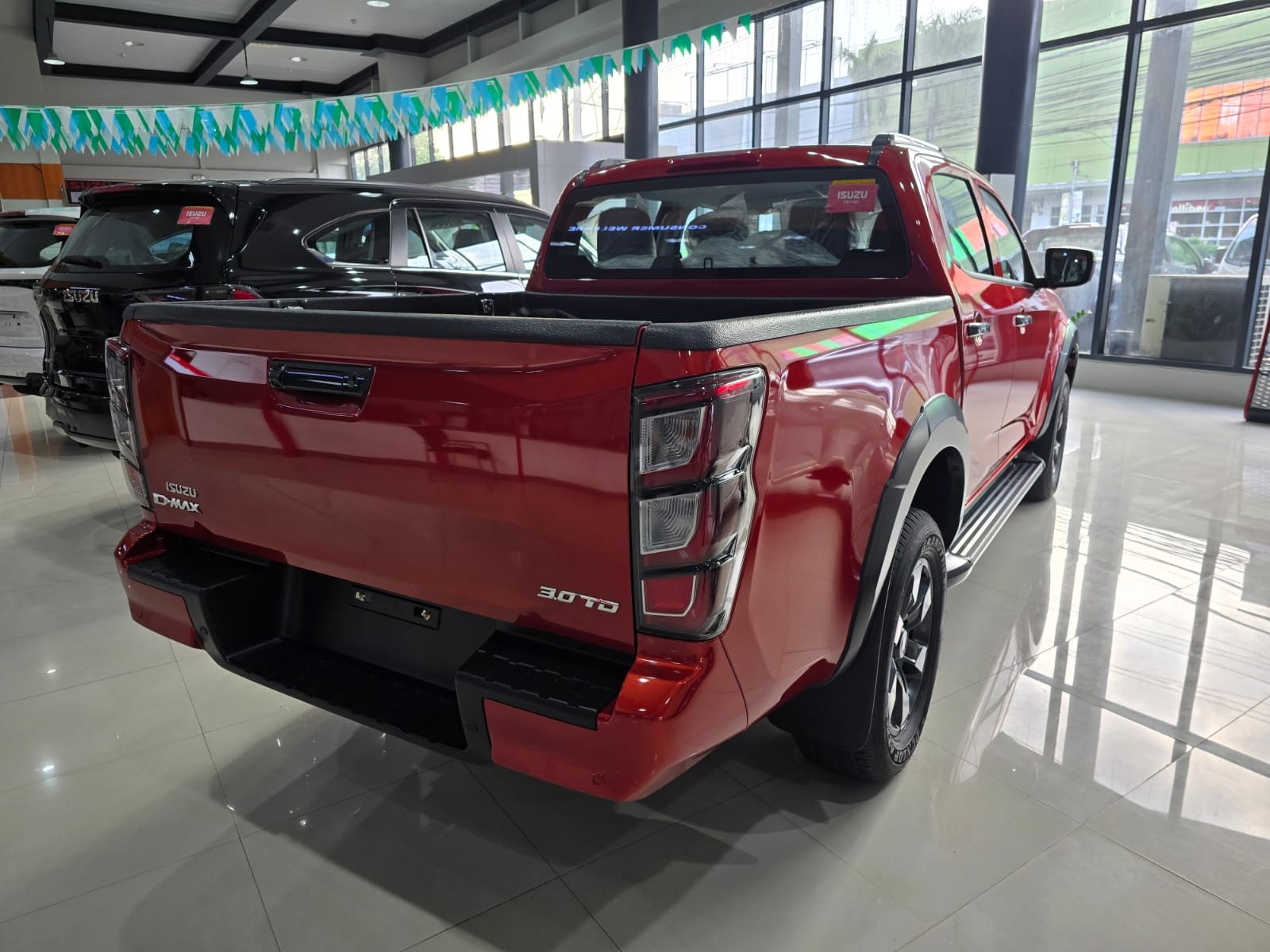 Used 1
                    ISUZU
                     for Sale Image