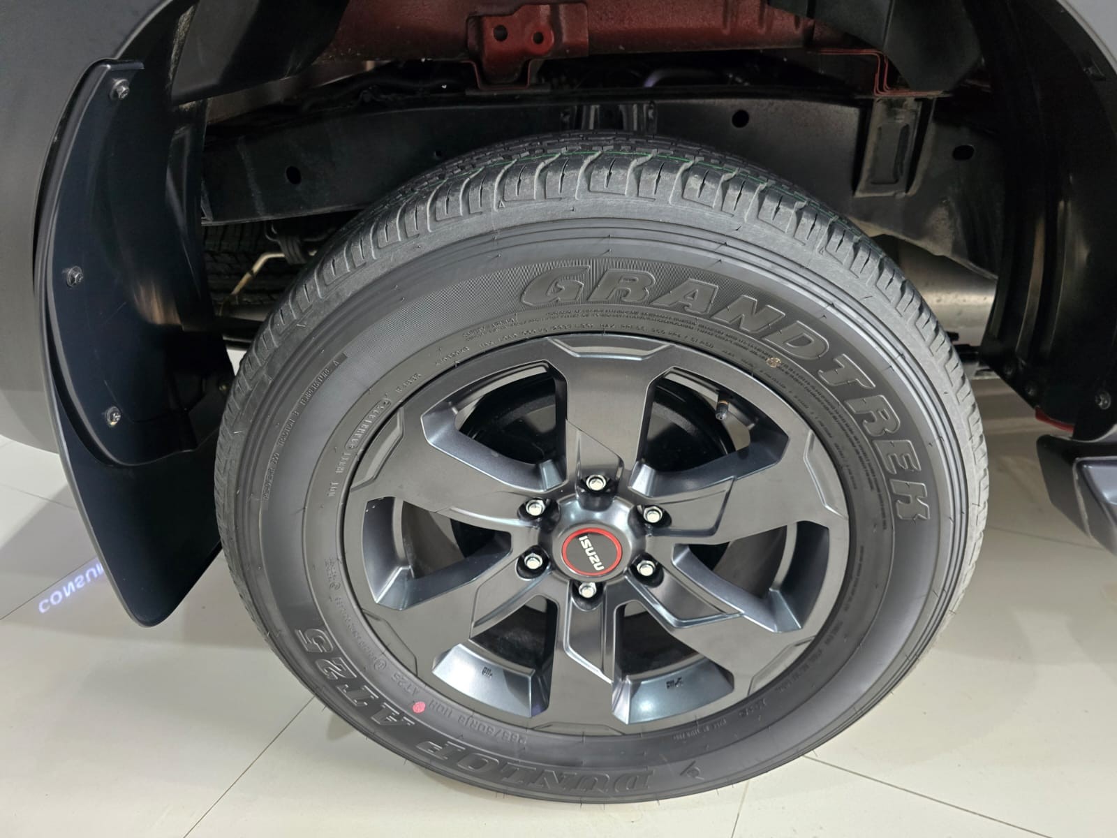 Used 1
                    ISUZU
                     for Sale Image