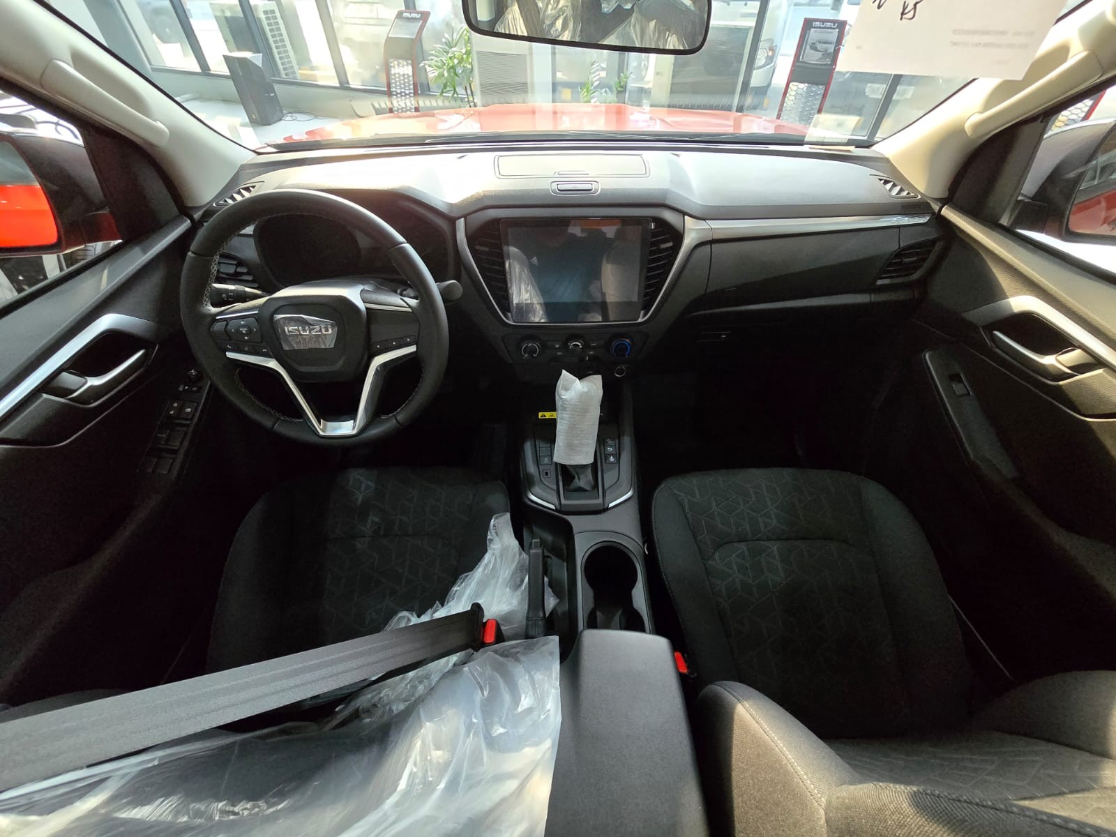 Used 1
                    ISUZU
                     for Sale Image