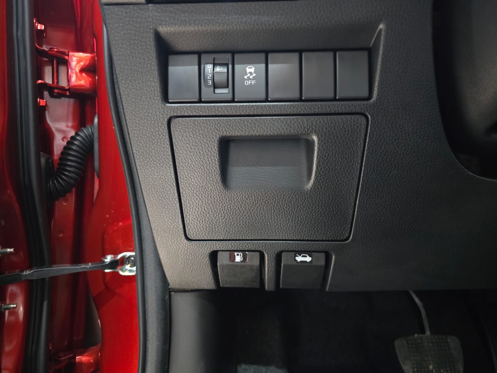 Used 1
                    ISUZU
                     for Sale Image