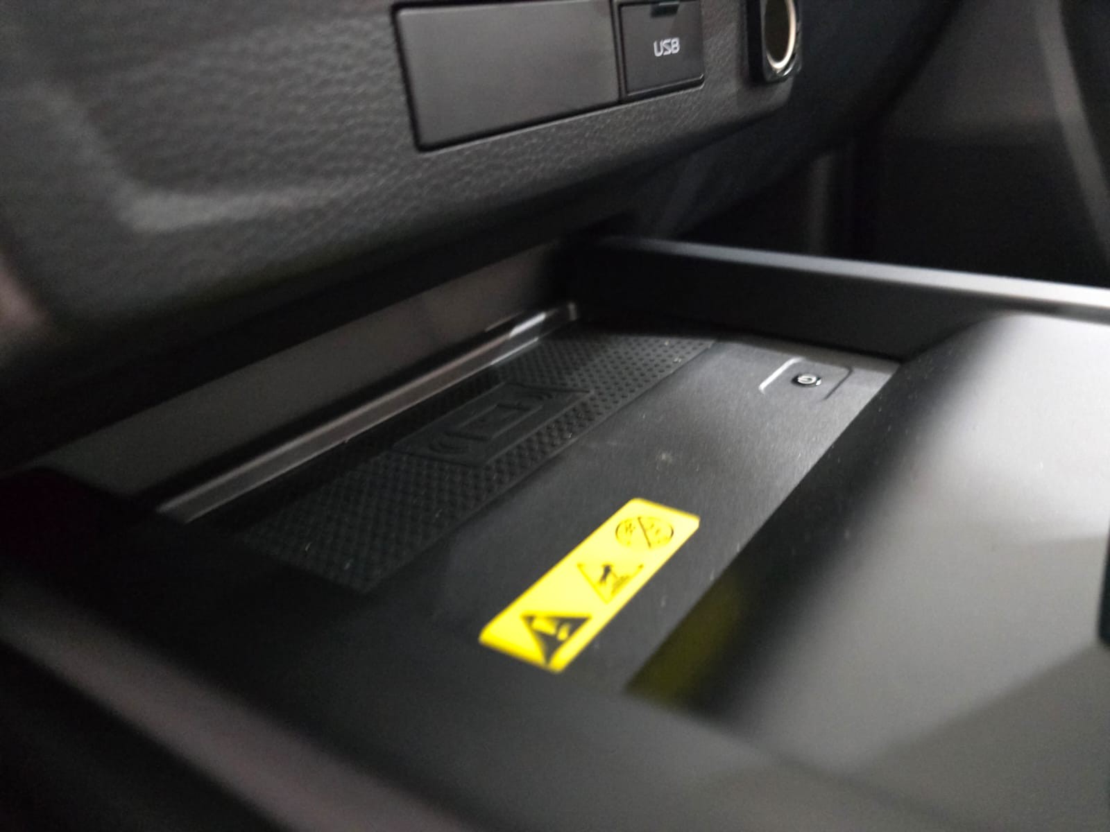 Used 1
                    ISUZU
                     for Sale Image