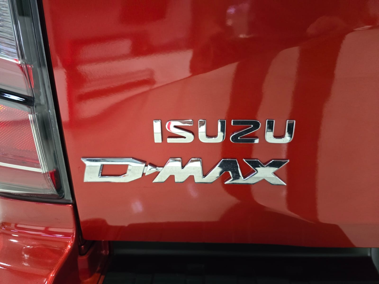 Used 1
                    ISUZU
                     for Sale Image