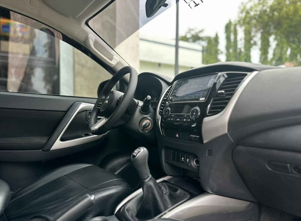 Used 1
                    MITSUBISHI
                     for Sale Image