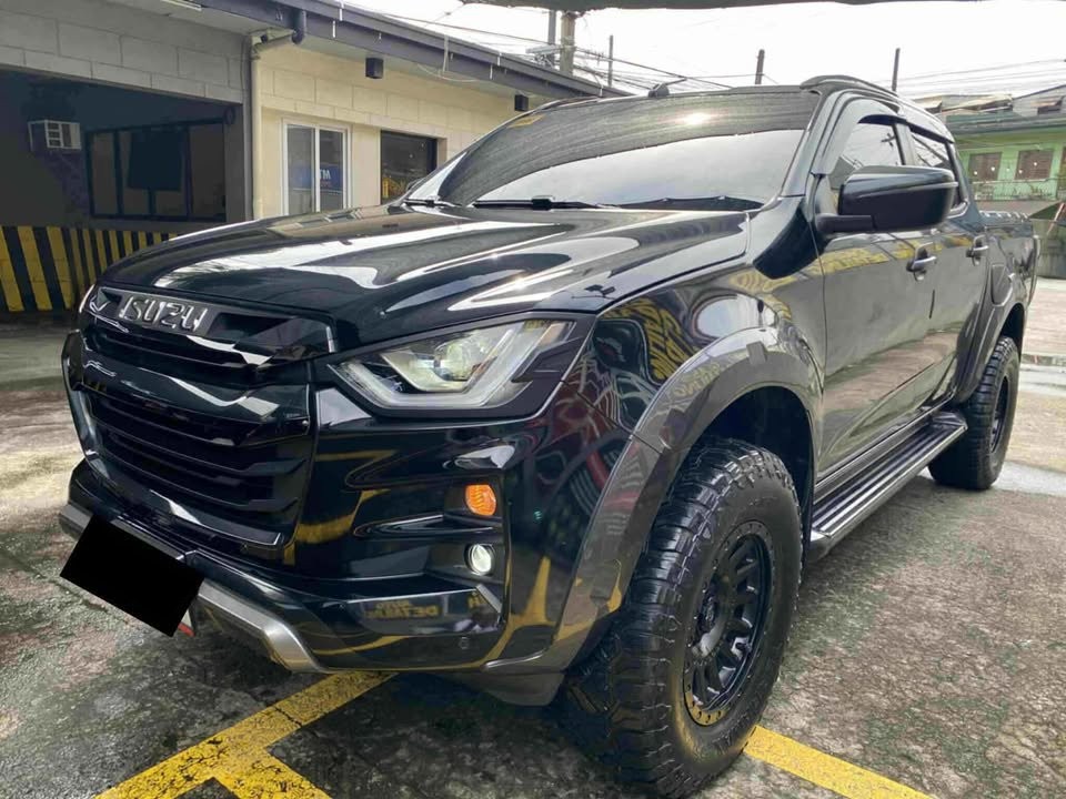 Used 1
                    ISUZU
                     for Sale Image