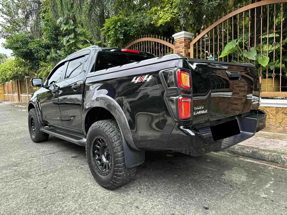 Used 1
                    ISUZU
                     for Sale Image