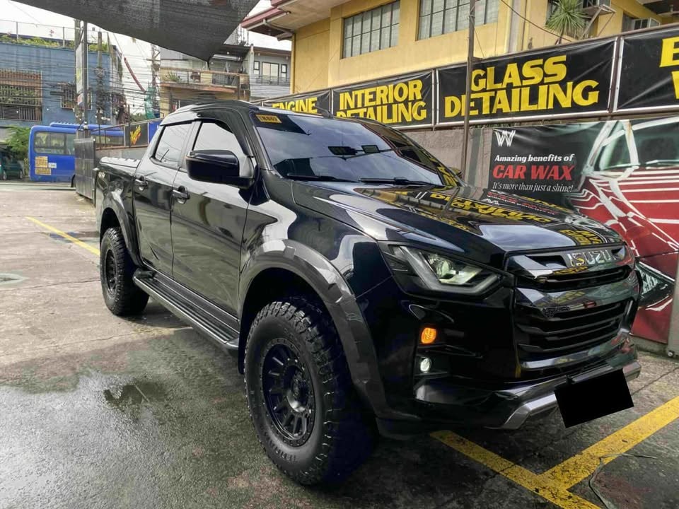 Used 1
                    ISUZU
                     for Sale Image