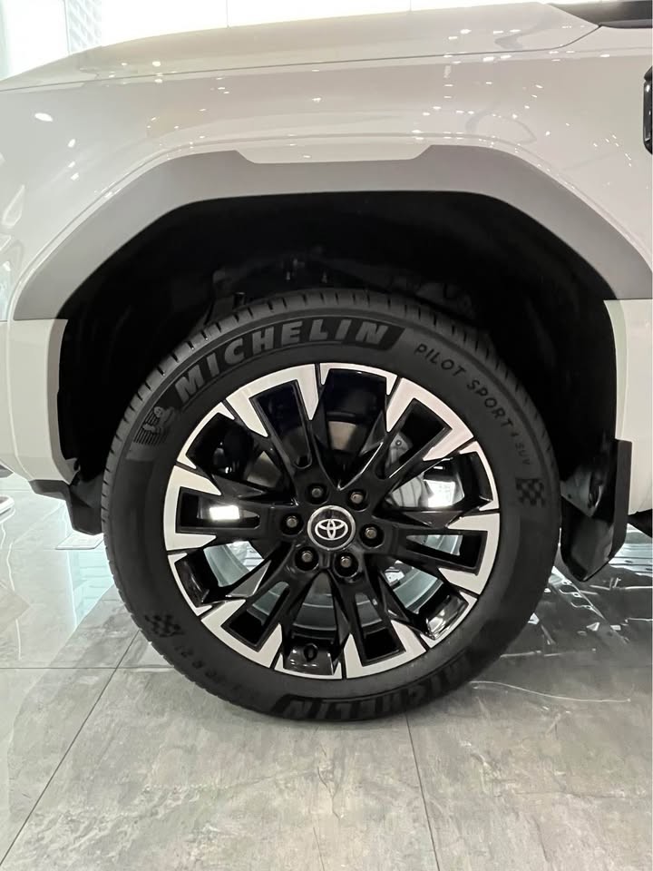 Used 1
                    TOYOTA
                     for Sale Image