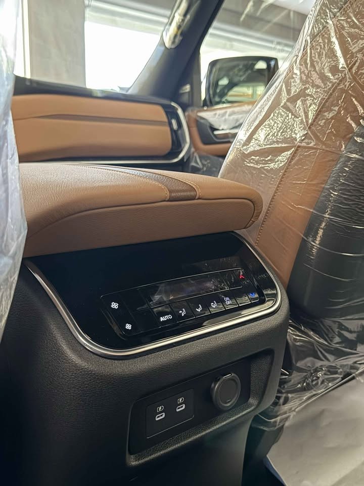 Used 1
                    NISSAN
                     for Sale Image