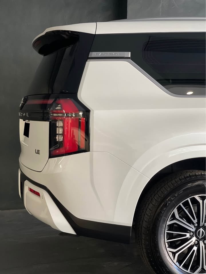 Used 1
                    NISSAN
                     for Sale Image