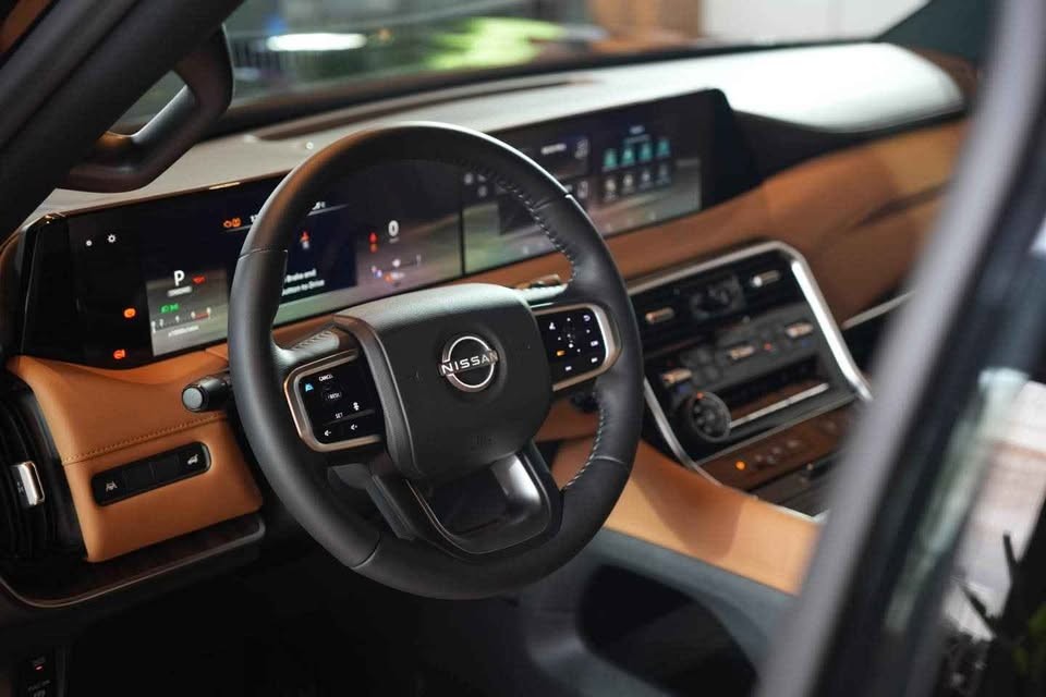 Used 1
                    NISSAN
                     for Sale Image