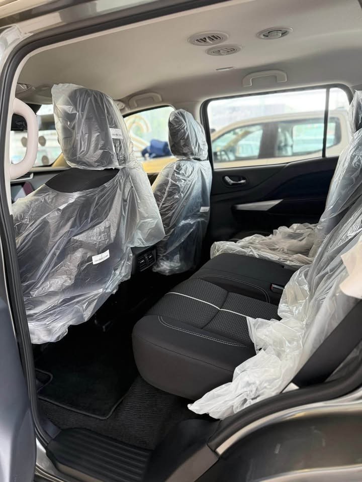 Used 1
                    NISSAN
                     for Sale Image