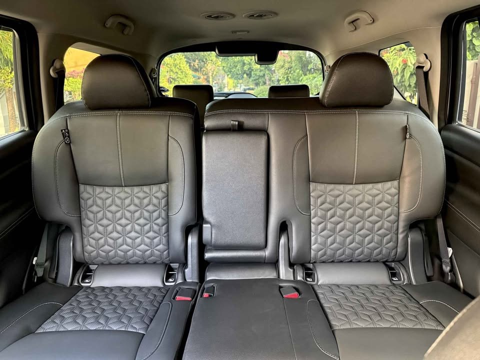 Used 1
                    NISSAN
                     for Sale Image