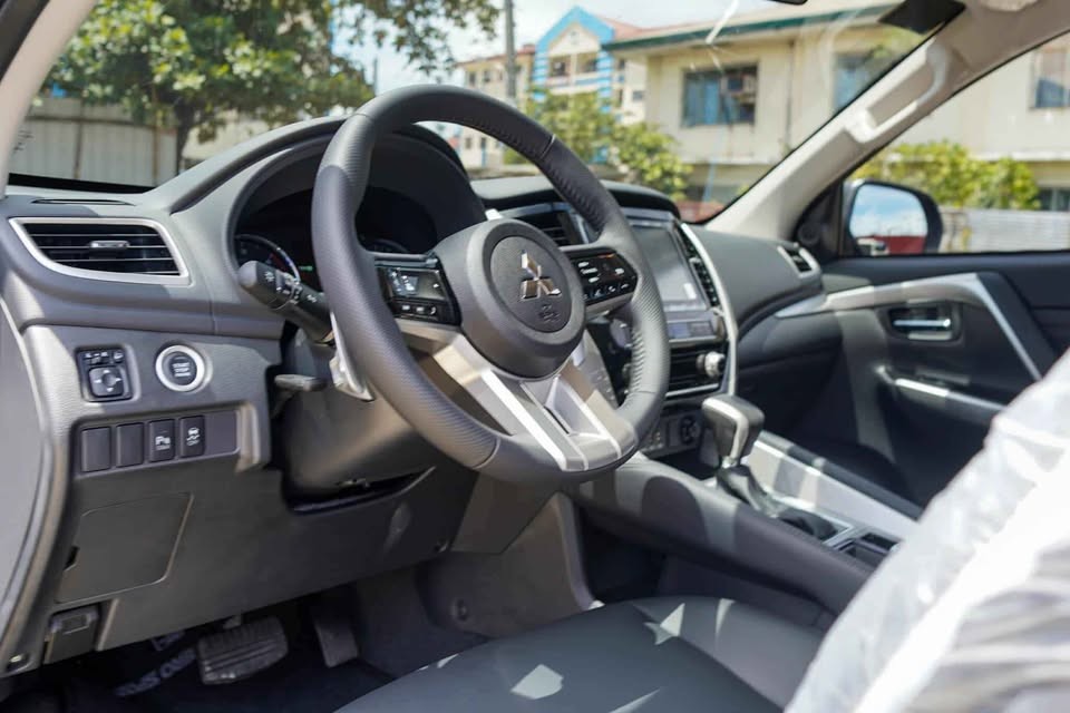 Used 1
                    MITSUBISHI
                     for Sale Image