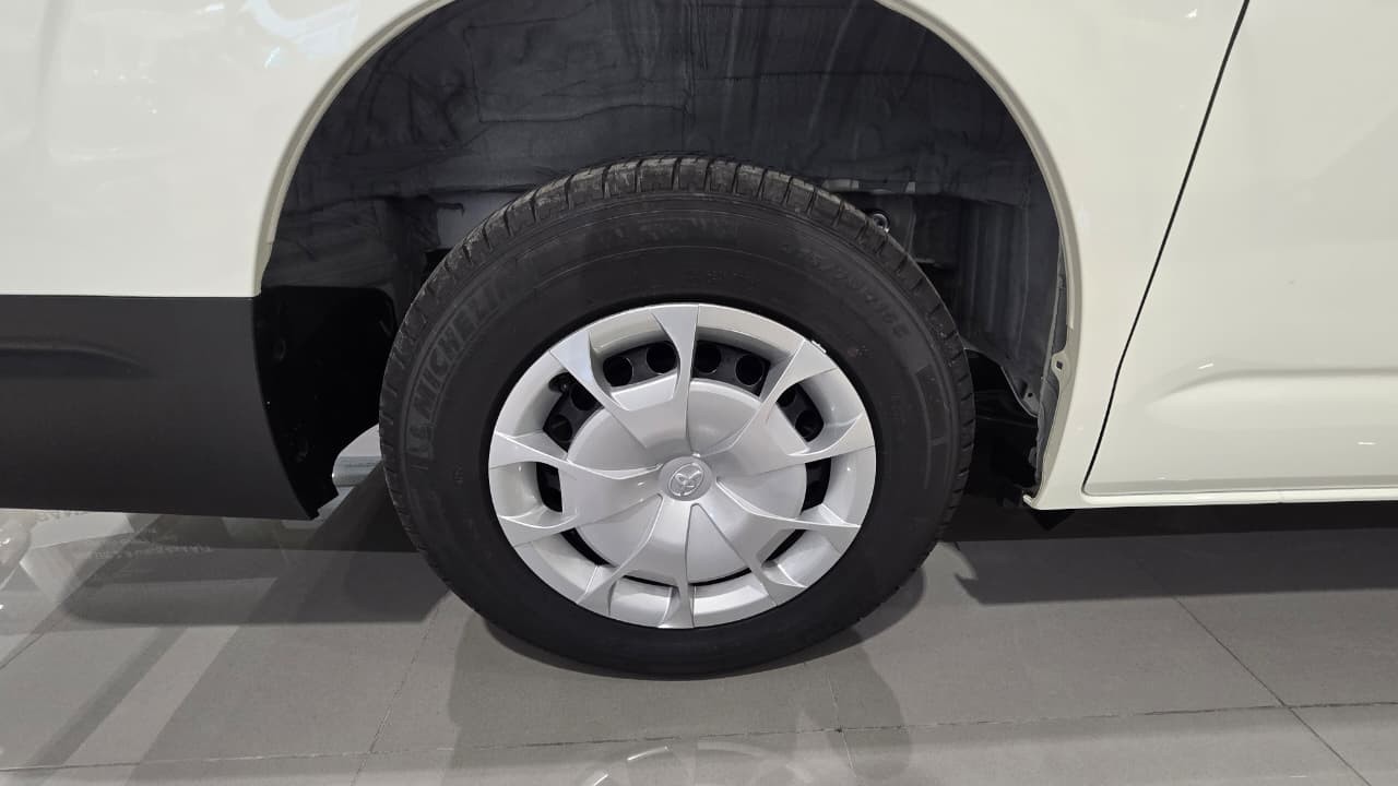 Used 1
                    TOYOTA
                     for Sale Image