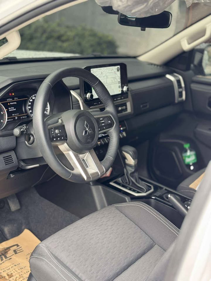 Used 1
                    MITSUBISHI
                     for Sale Image