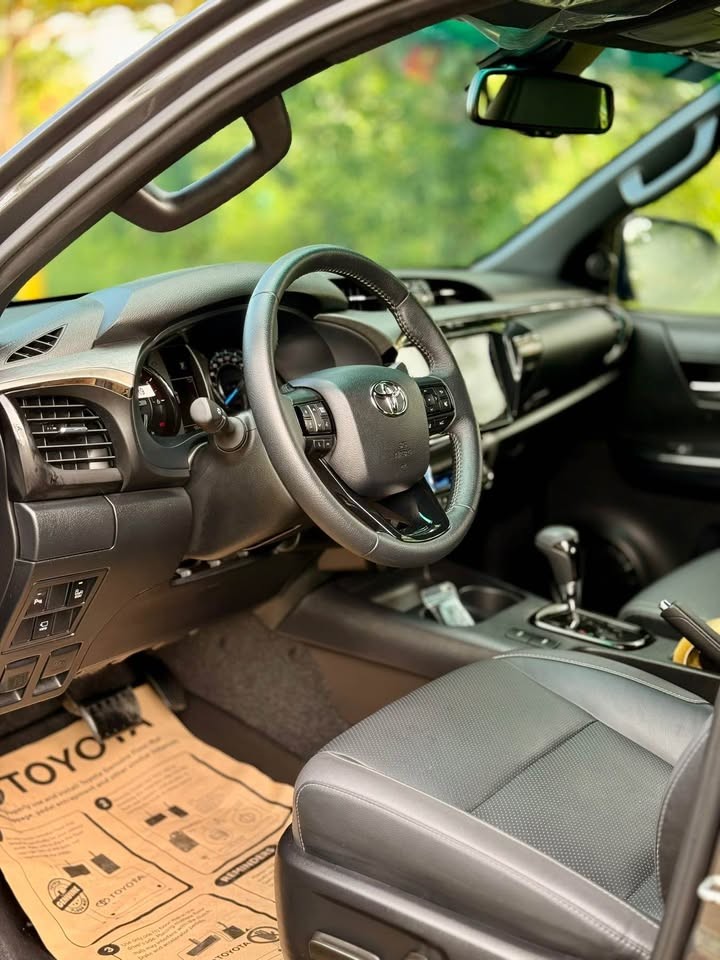 Used 1
                    TOYOTA
                     for Sale Image