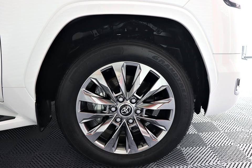 Used 1
                    TOYOTA
                     for Sale Image