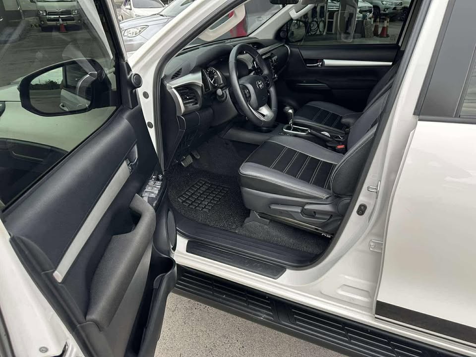 Used 1
                    TOYOTA
                     for Sale Image