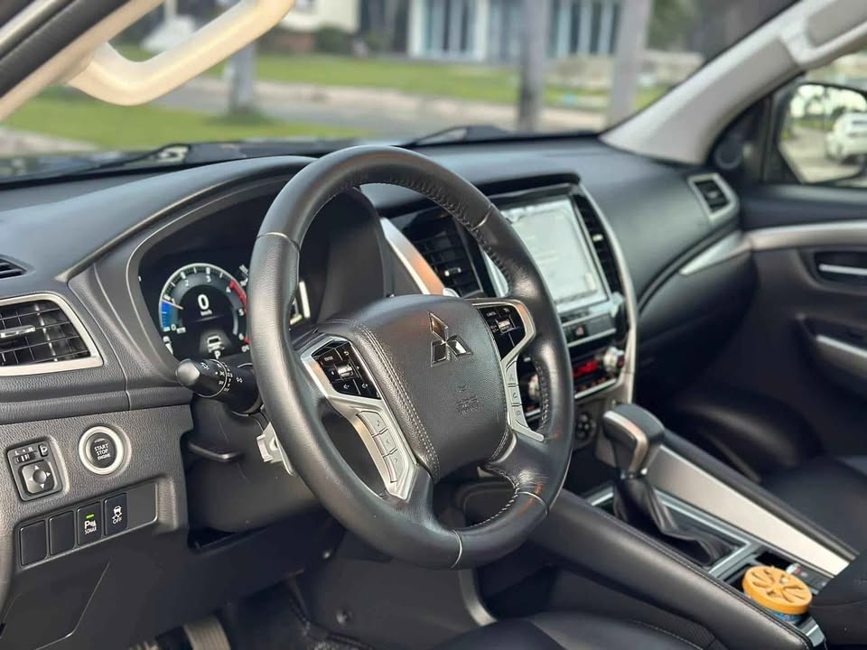 Used 1
                    MITSUBISHI
                     for Sale Image