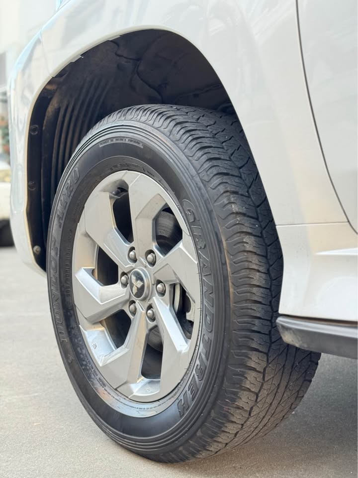 Used 1
                    MITSUBISHI
                     for Sale Image