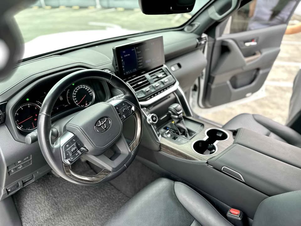 Used 1
                    TOYOTA
                     for Sale Image