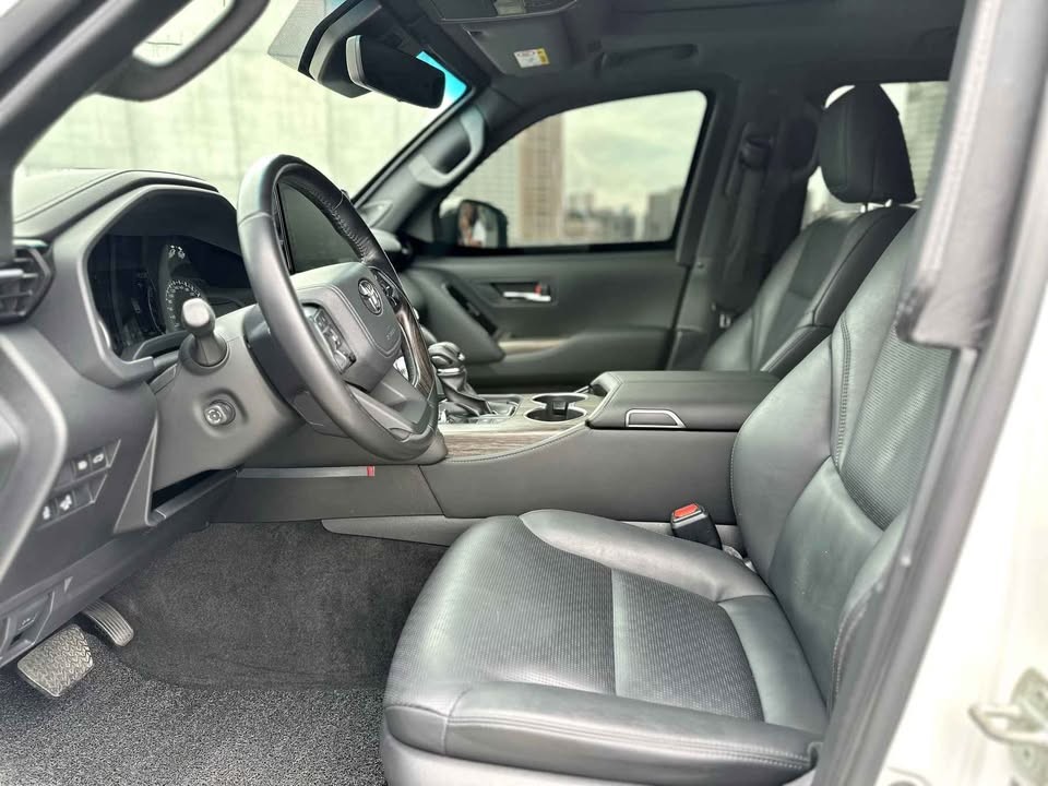 Used 1
                    TOYOTA
                     for Sale Image