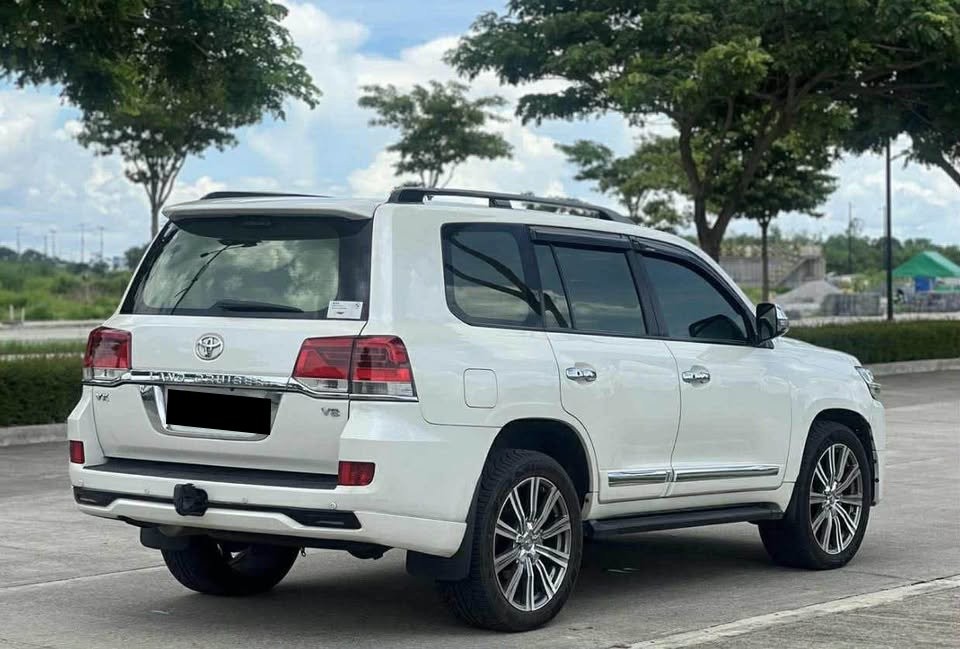 Used 1
                    TOYOTA
                     for Sale Image