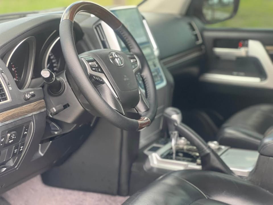 Used 1
                    TOYOTA
                     for Sale Image