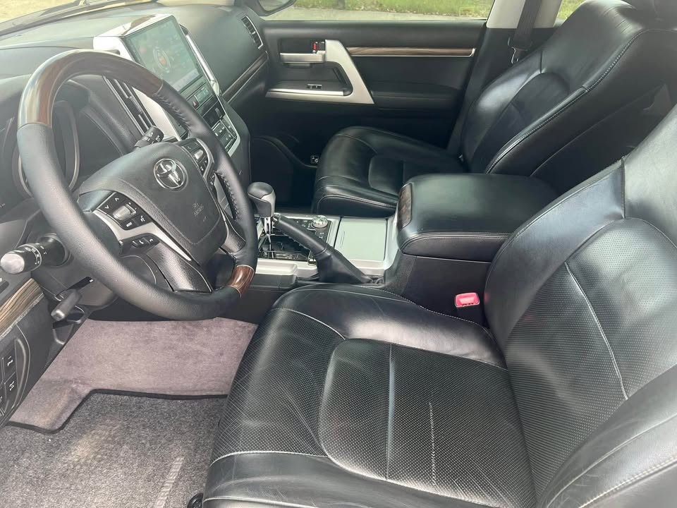 Used 1
                    TOYOTA
                     for Sale Image