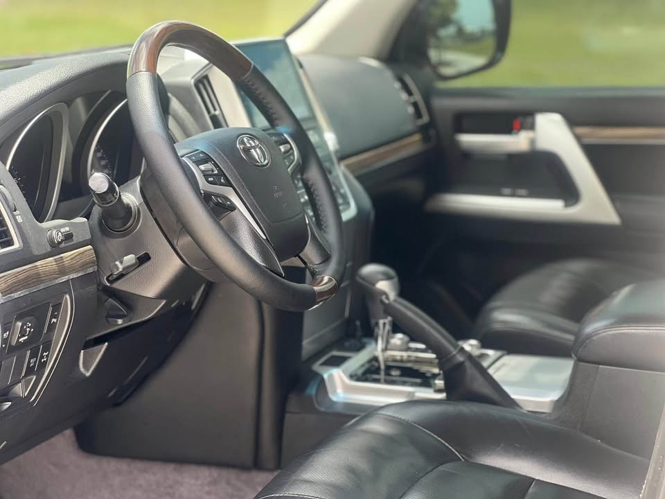 Used 1
                    TOYOTA
                     for Sale Image