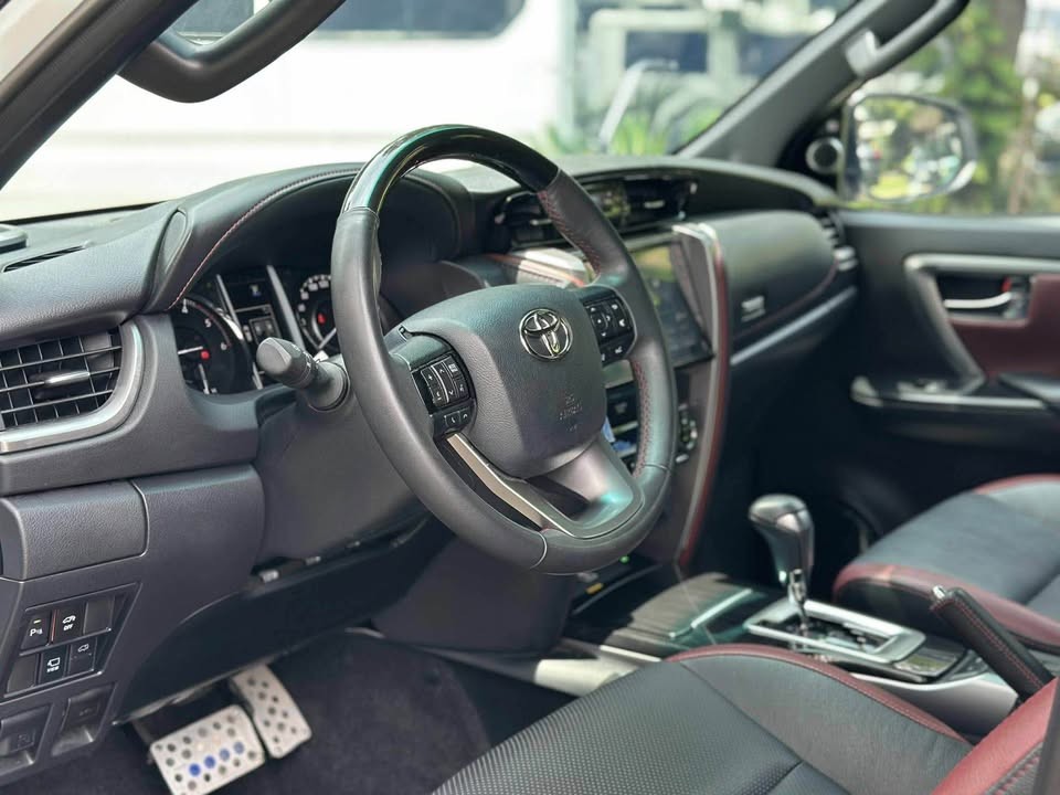 Used 1
                    TOYOTA
                     for Sale Image