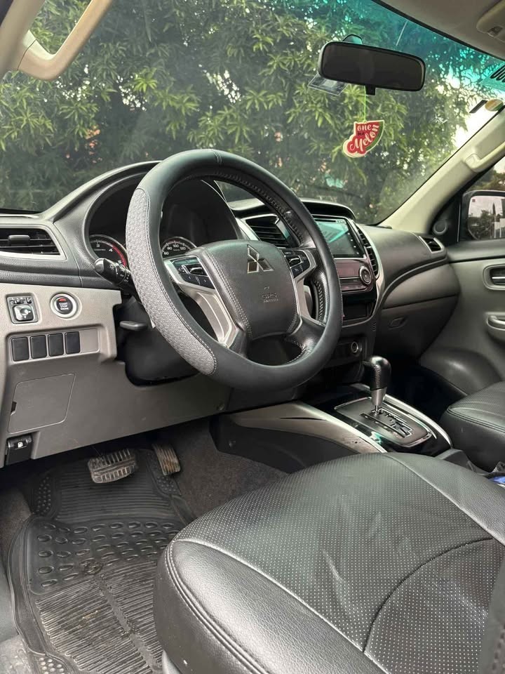 Used 1
                    MITSUBISHI
                     for Sale Image