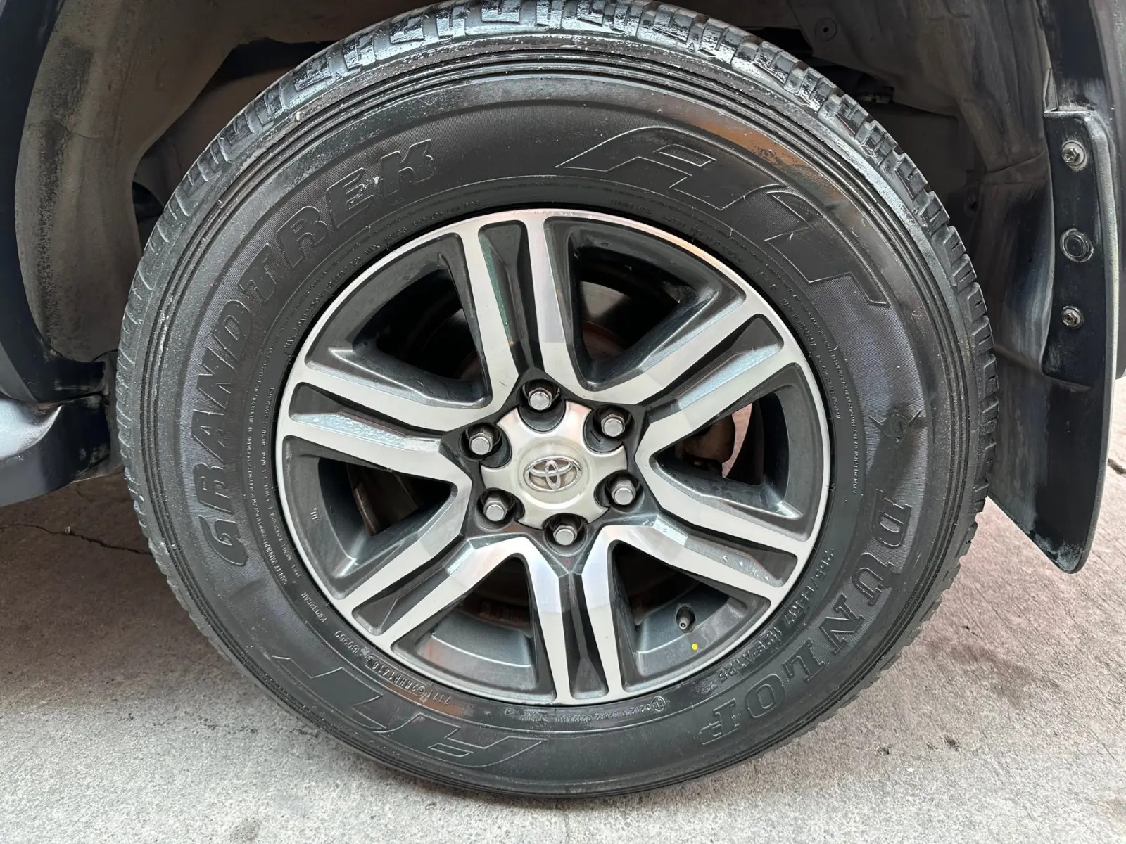 Used 1
                    TOYOTA
                     for Sale Image