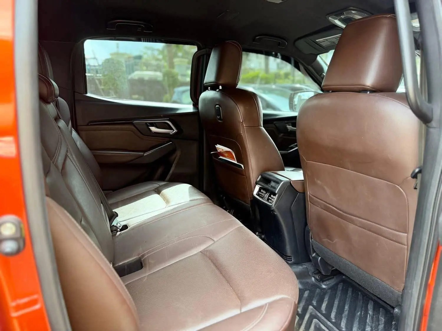 Used 1
                    ISUZU
                     for Sale Image