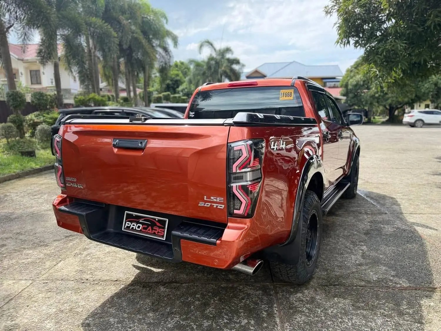 Used 1
                    ISUZU
                     for Sale Image