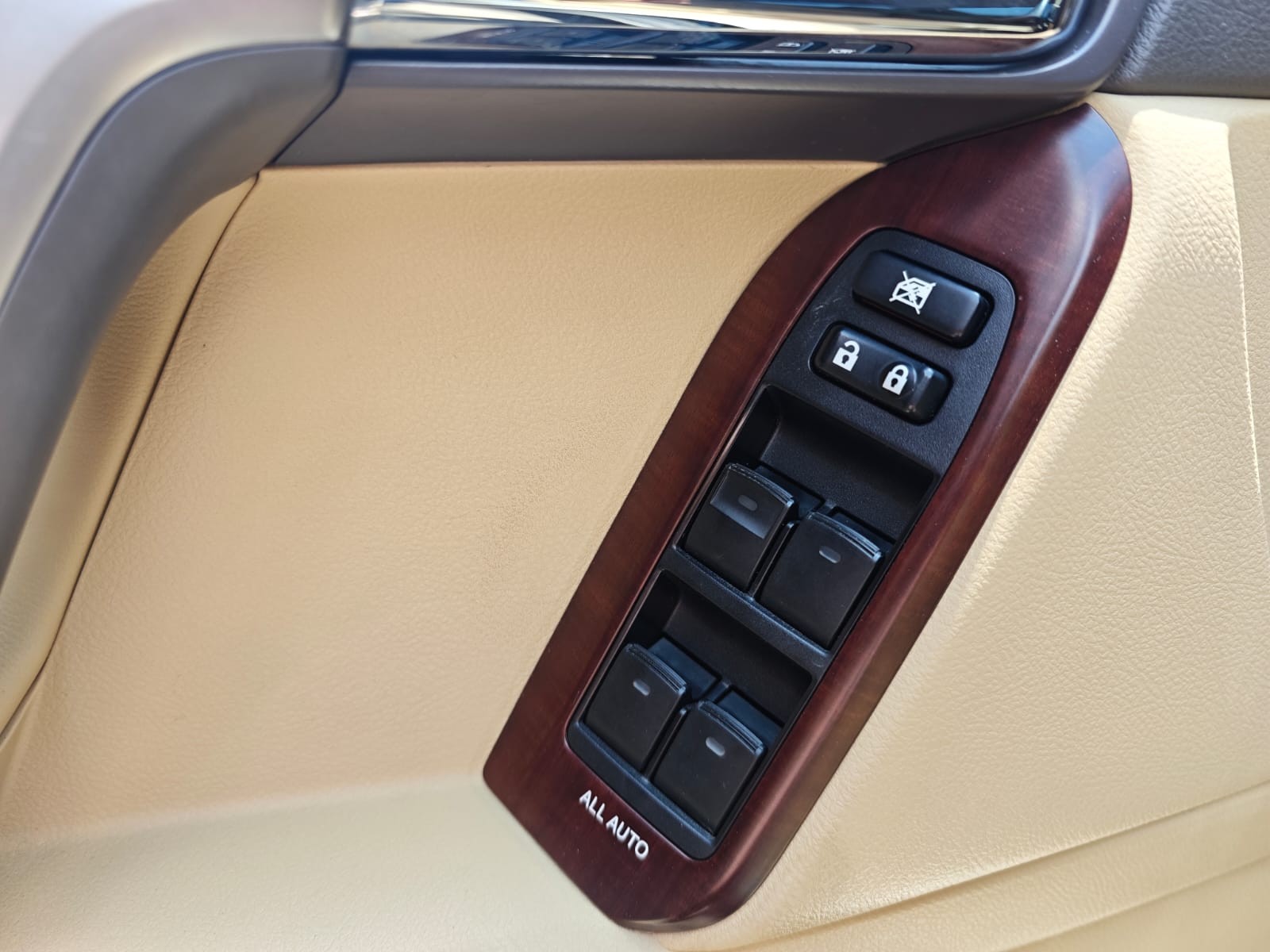 Used 1
                    TOYOTA
                     for Sale Image