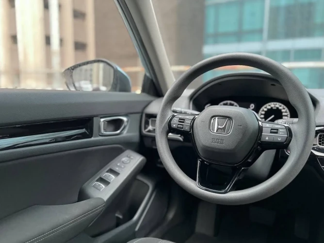 Used 5
                    HONDA
                     for Sale Image