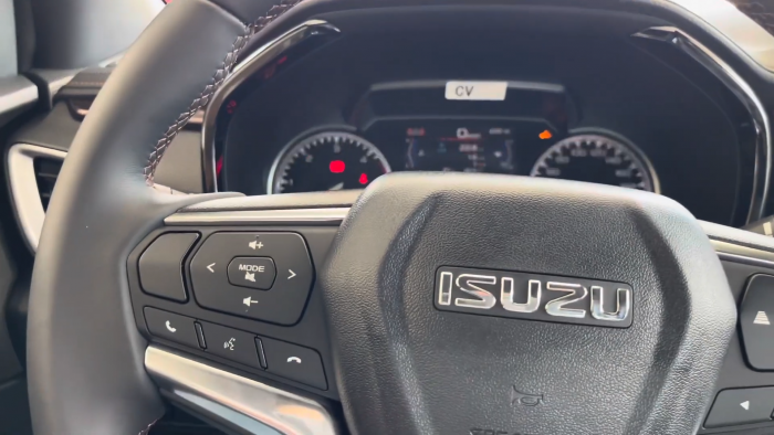 Used 1
                    ISUZU
                     for Sale Image